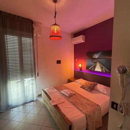 Hotel New Liston Rimini Exterior foto